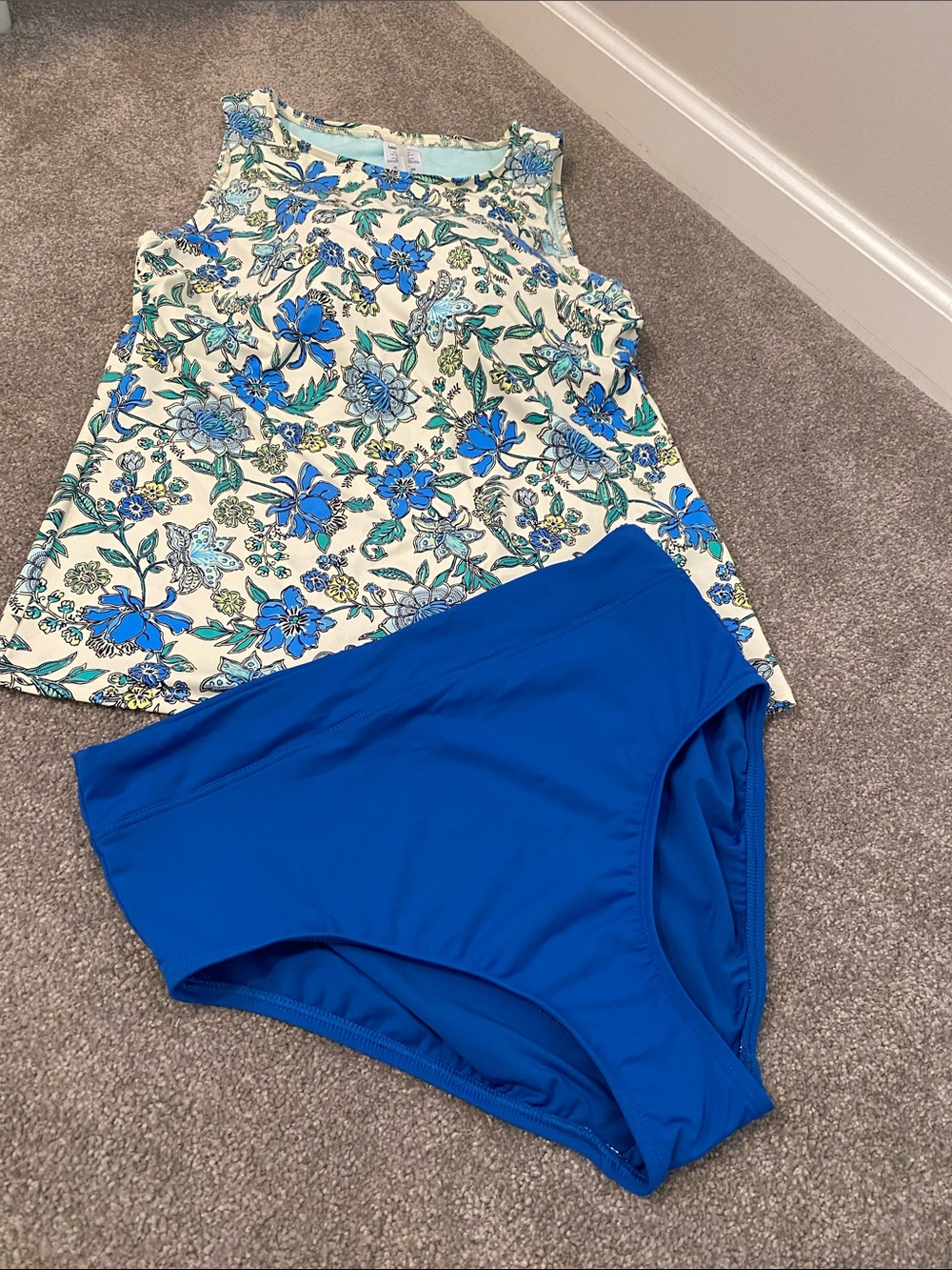 Lands' End Crean and Blue Floral Tankini Top with Royal Blue Bottom NWOT